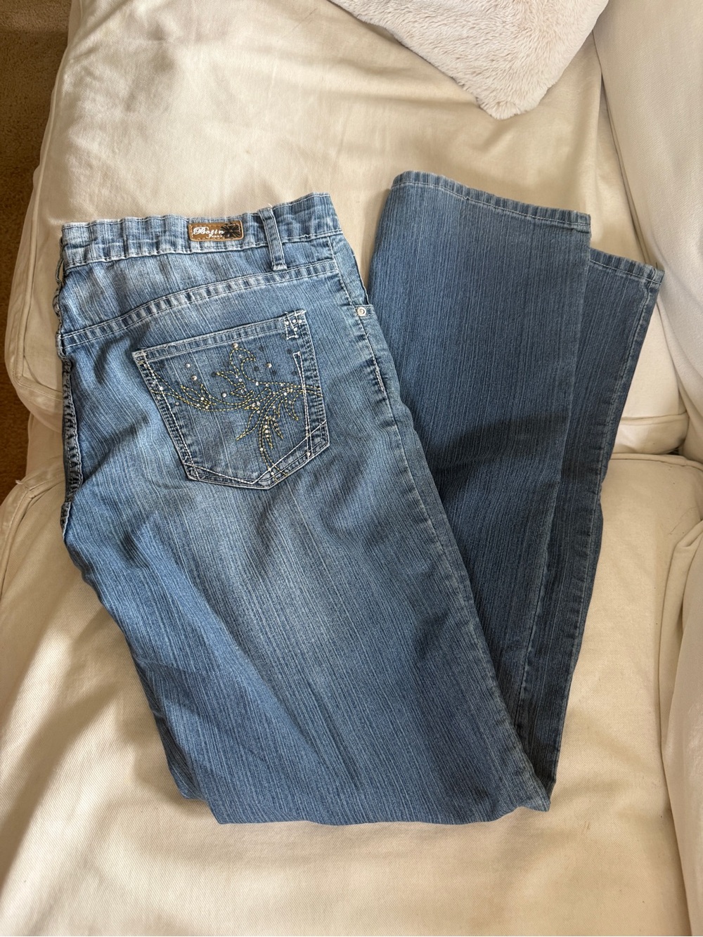 Botin Jeans Women’s Size 10 Bootcut Light Wash Gold Embroidered Pocket